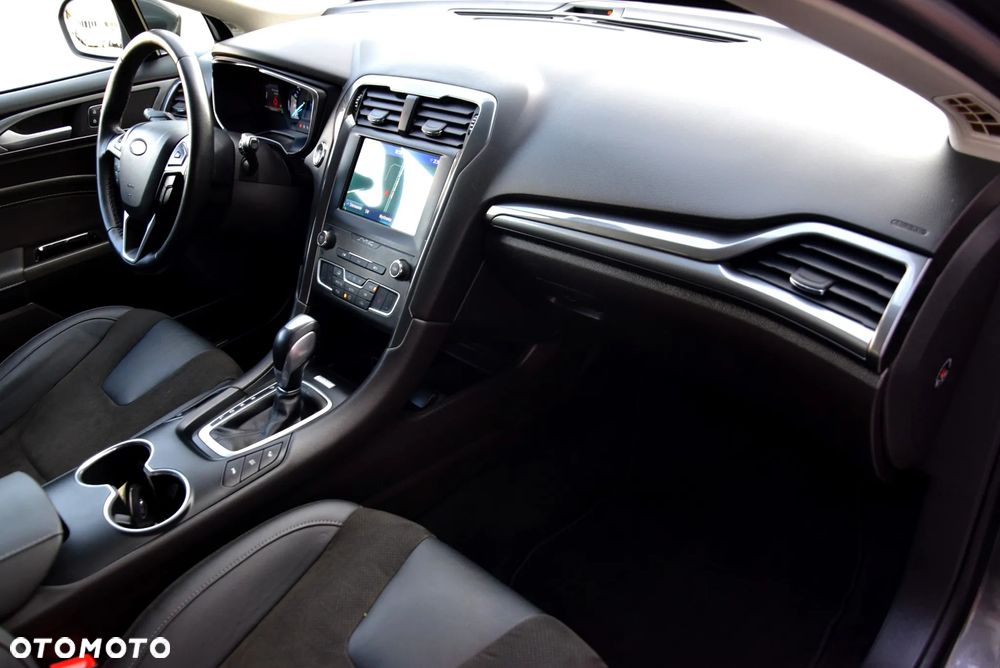 Ford Mondeo - 23