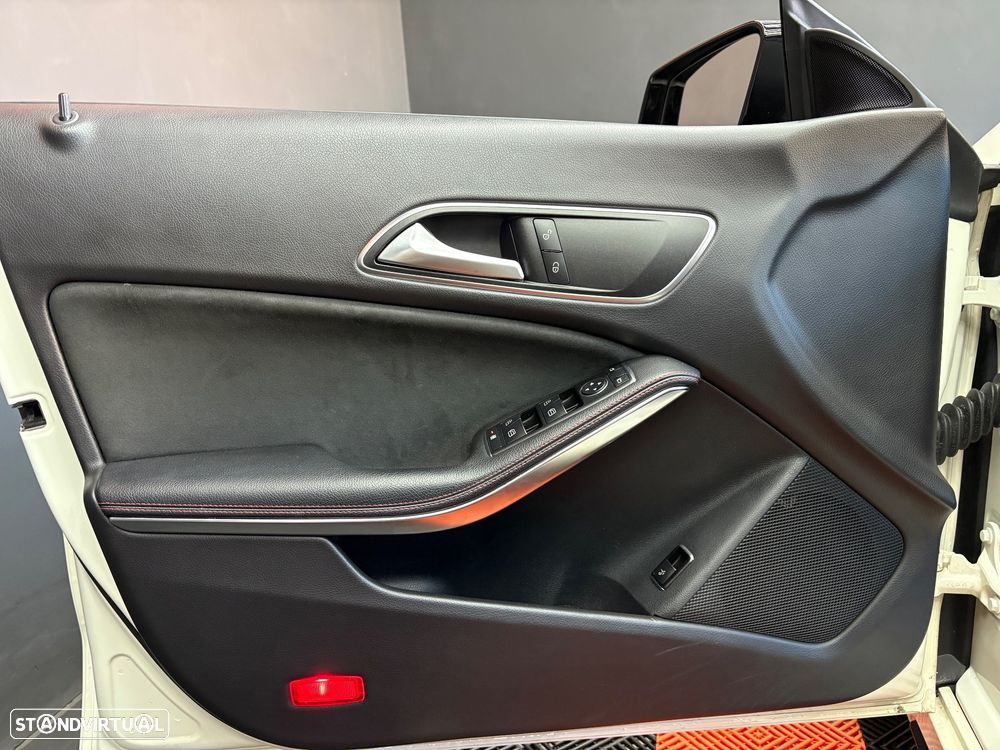 Mercedes-Benz CLA 220 d Shooting Brake AMG Line Aut. - 36