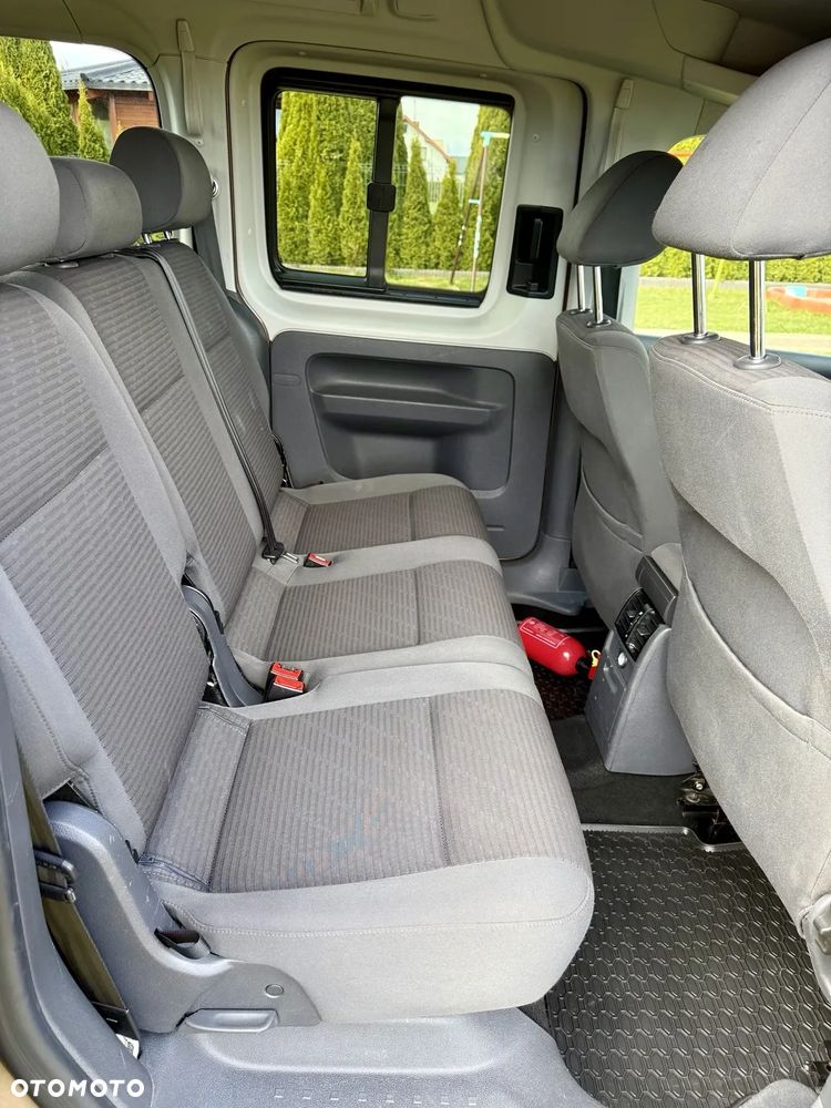 Volkswagen Caddy Comfortline 4Motion DSG - 10