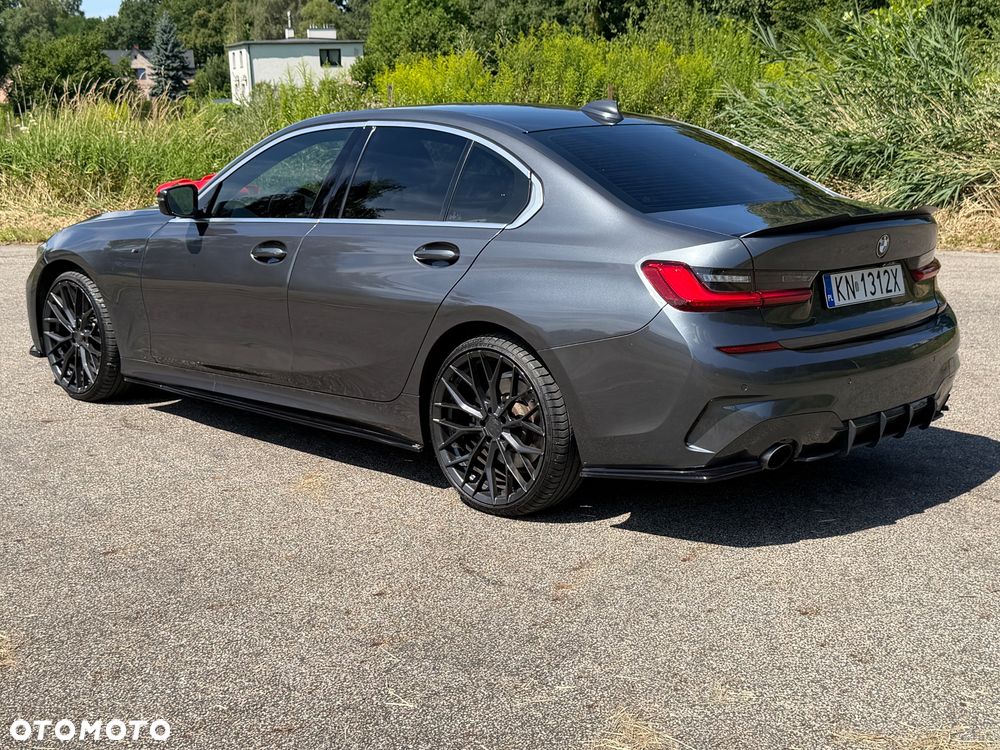 BMW Seria 3 330i xDrive M Sport - 14