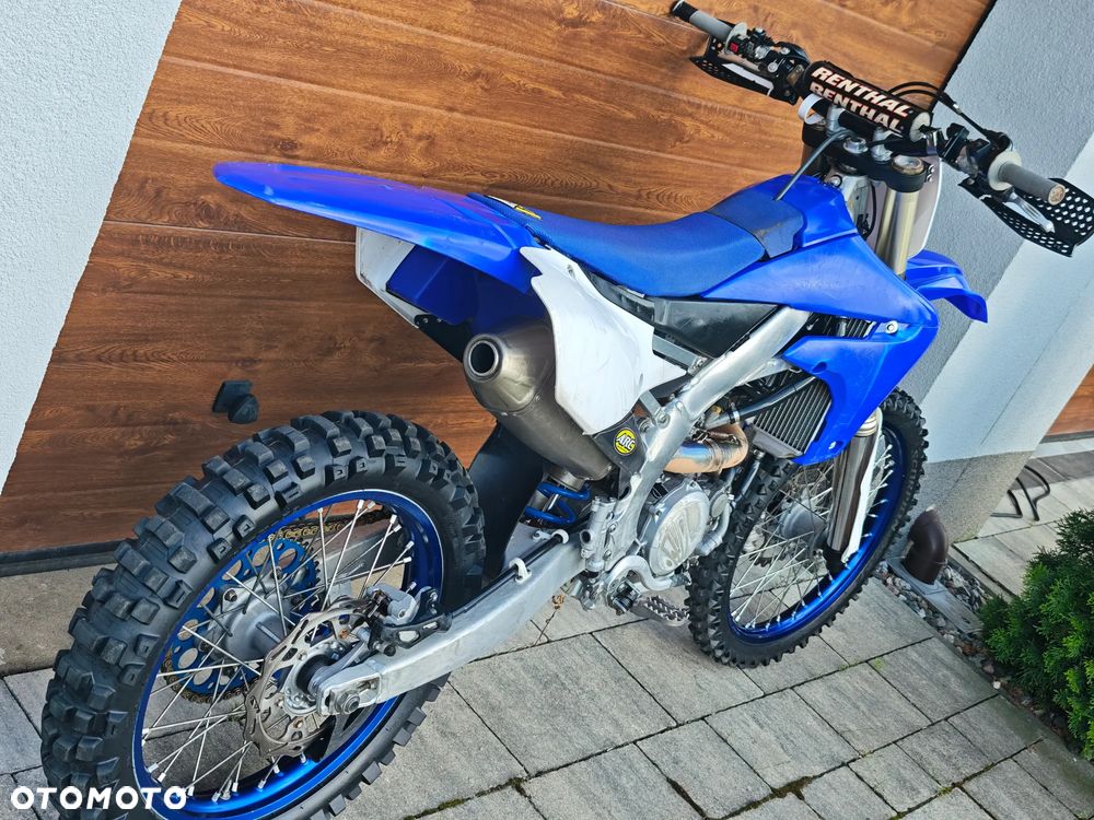 Yamaha YZF - 11