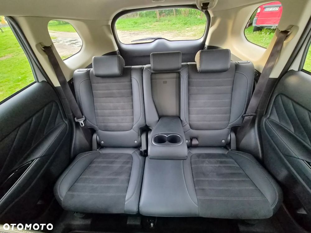 Mitsubishi Outlander - 36