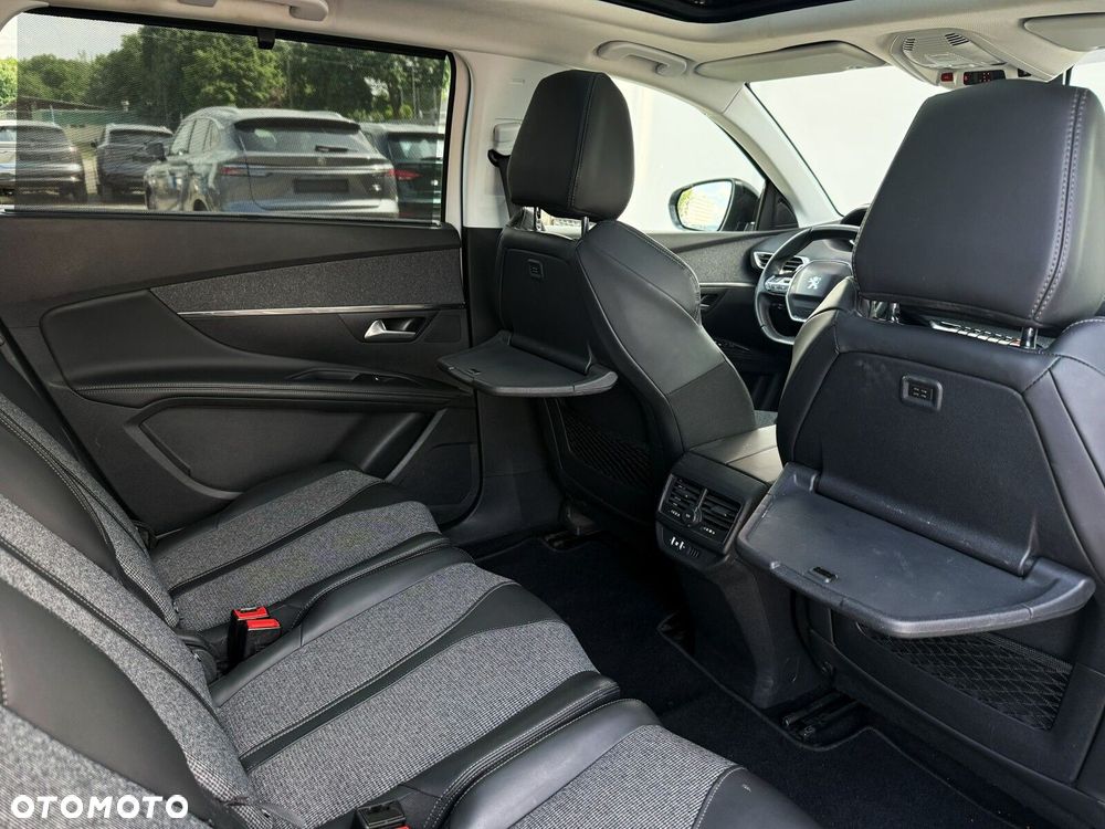 Peugeot 5008 1.6 THP Allure S&S EAT6 - 33