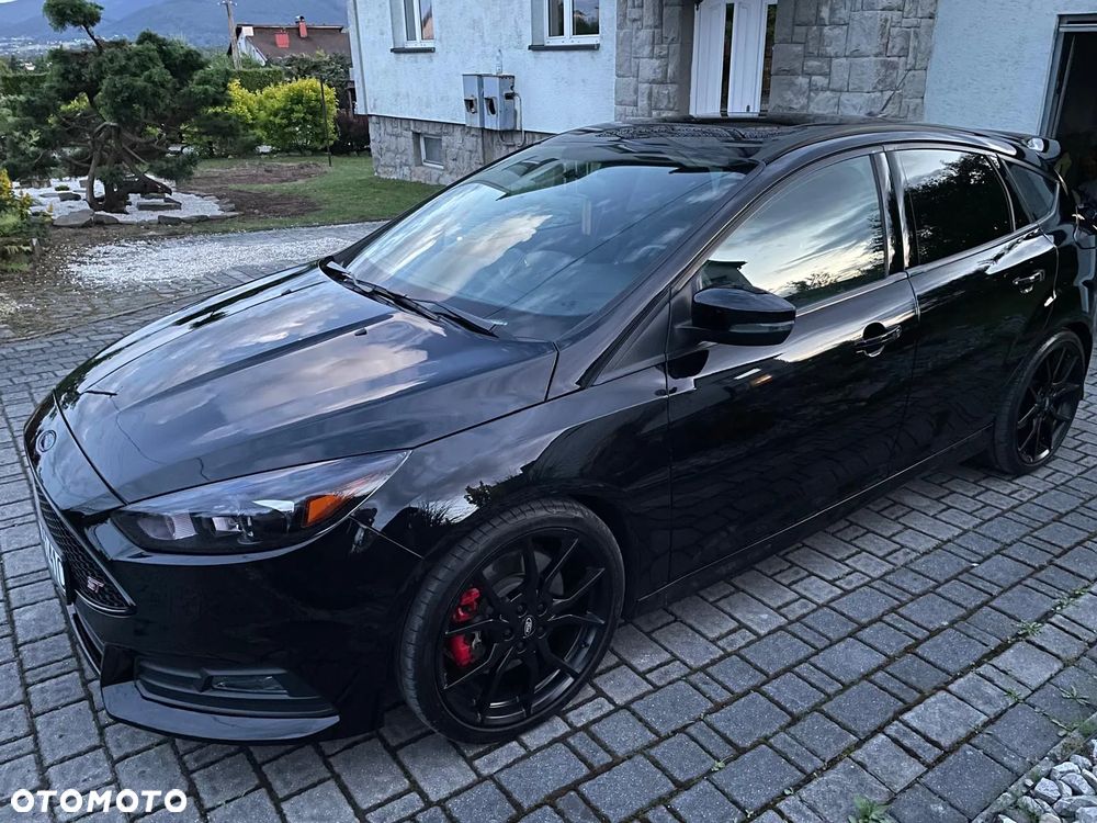 Ford Focus 2.0 EcoBoost ST-2 - 9