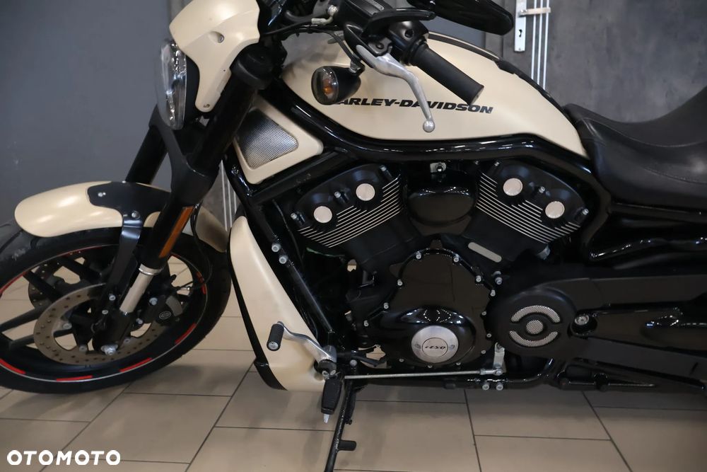 Harley-Davidson V-Rod Night Rod - 30