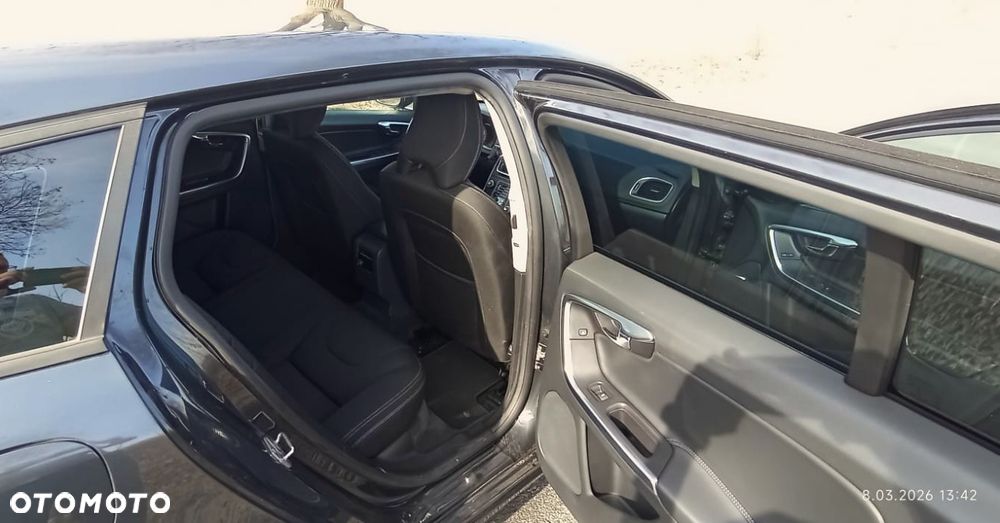 Volvo V60 D3 Drive-E Kinetic - 8