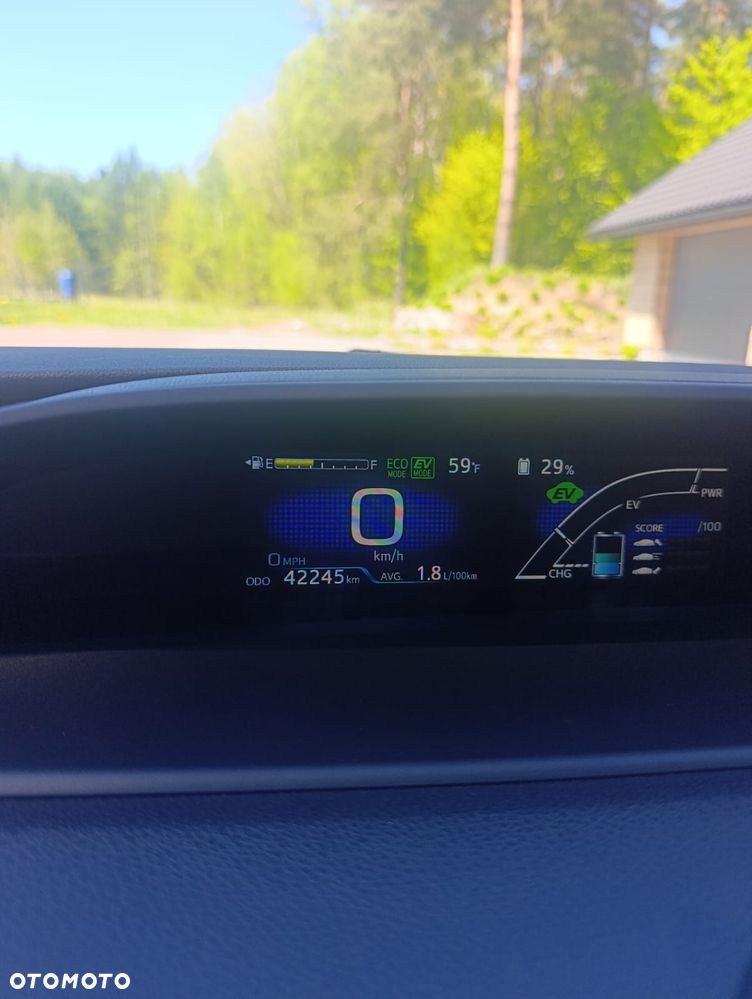 Toyota Prius Hybrid Comfort - 18