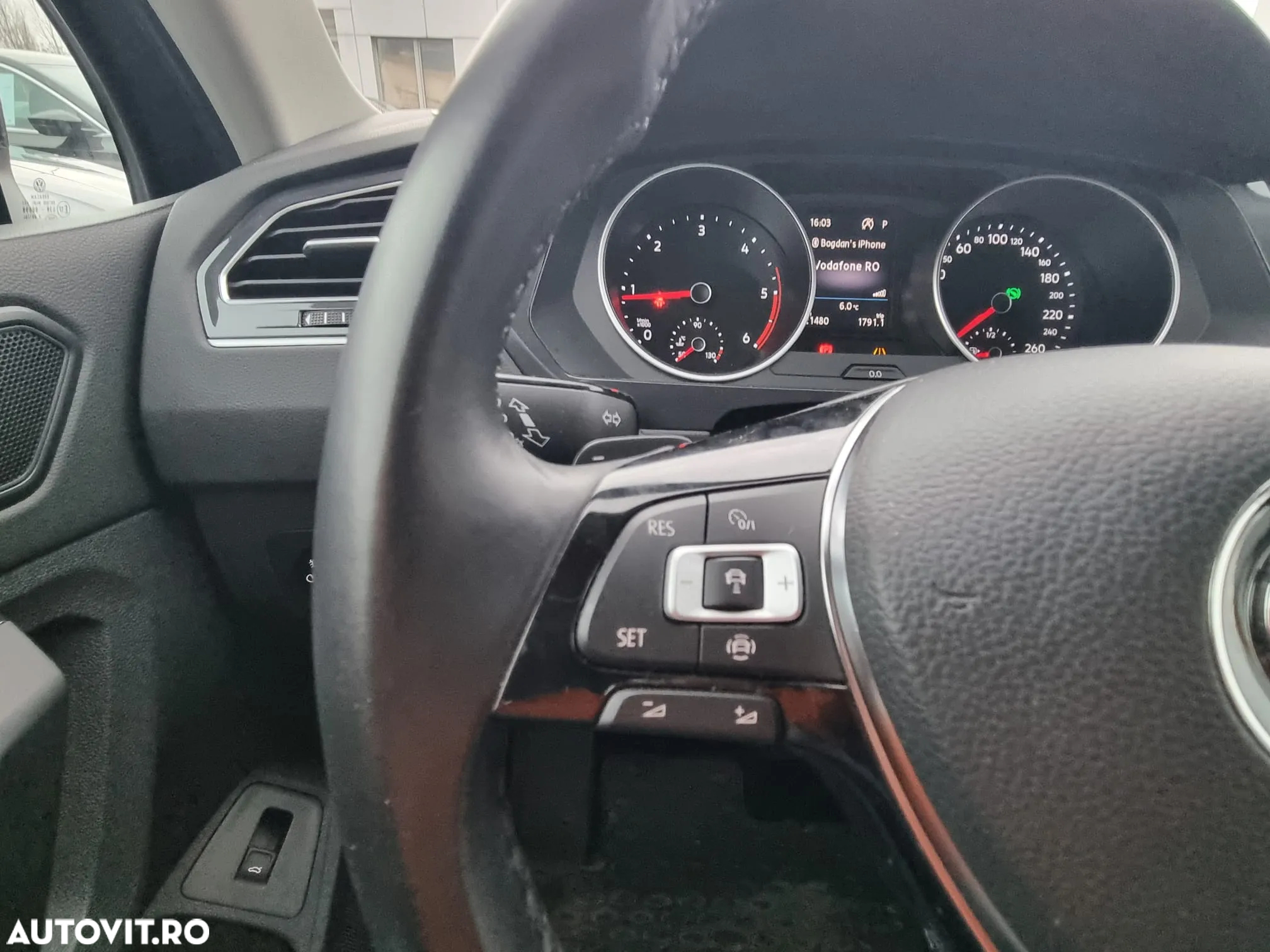 Volkswagen Tiguan 2.0 TDI 4Mot DSG Comfortline - 13