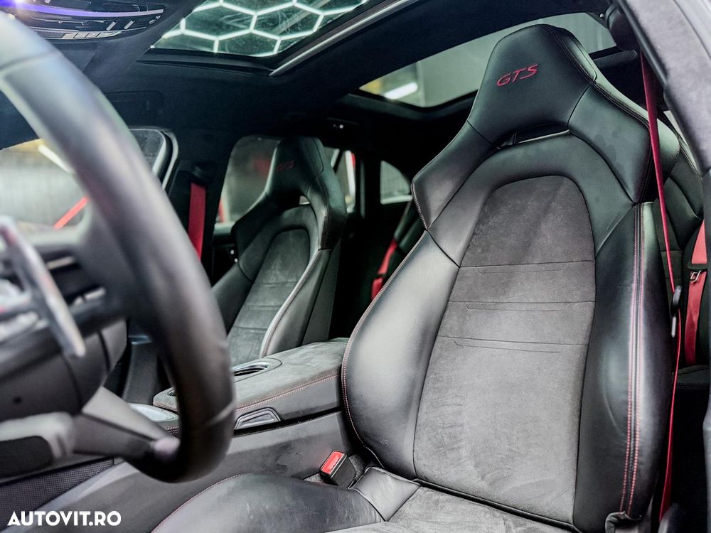 Porsche Panamera GTS - 8