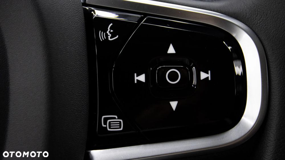 Volvo XC 60 B4 B Plus Bright - 22