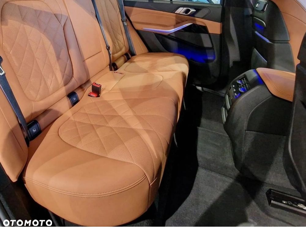 BMW X5 - 12