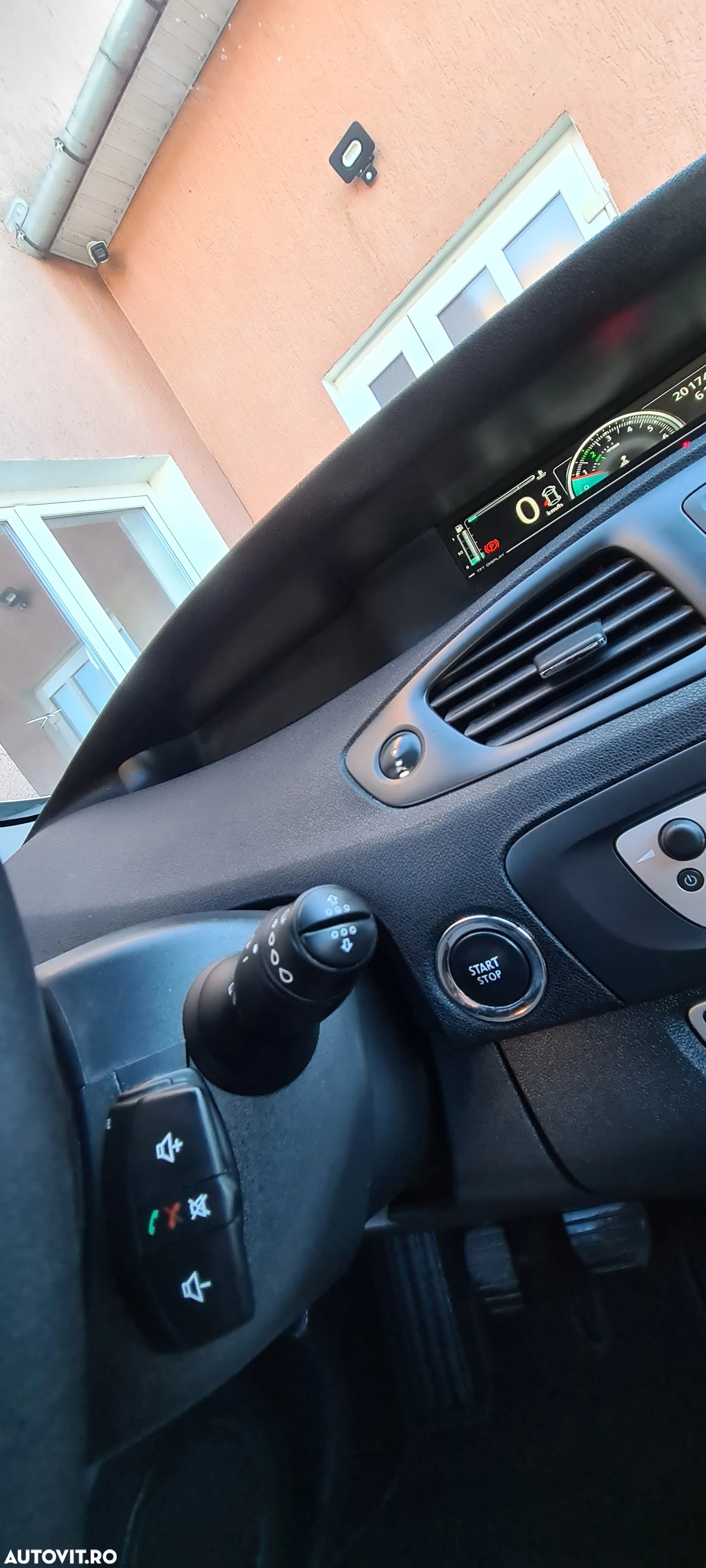 Renault Scenic - 10