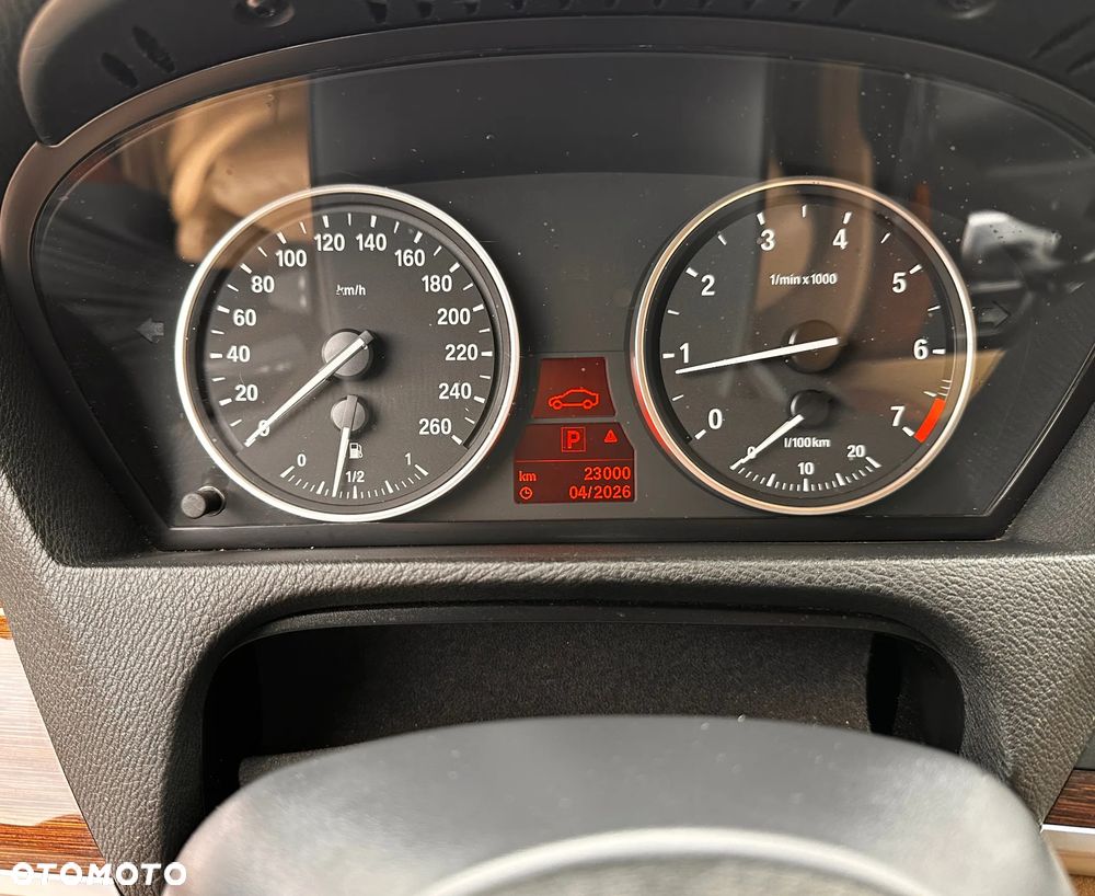 BMW X5 xDrive48i - 18