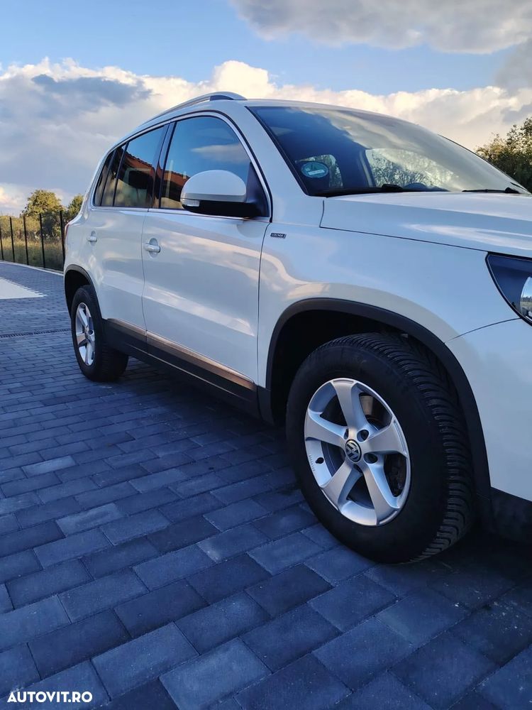 Volkswagen Tiguan 2.0 TDI SCR 4MOTION BlueMotion Technology Lounge Sport & Style - 5