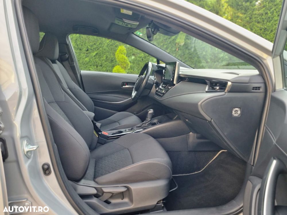 Toyota Corolla 1.8 HSD Dynamic - 12
