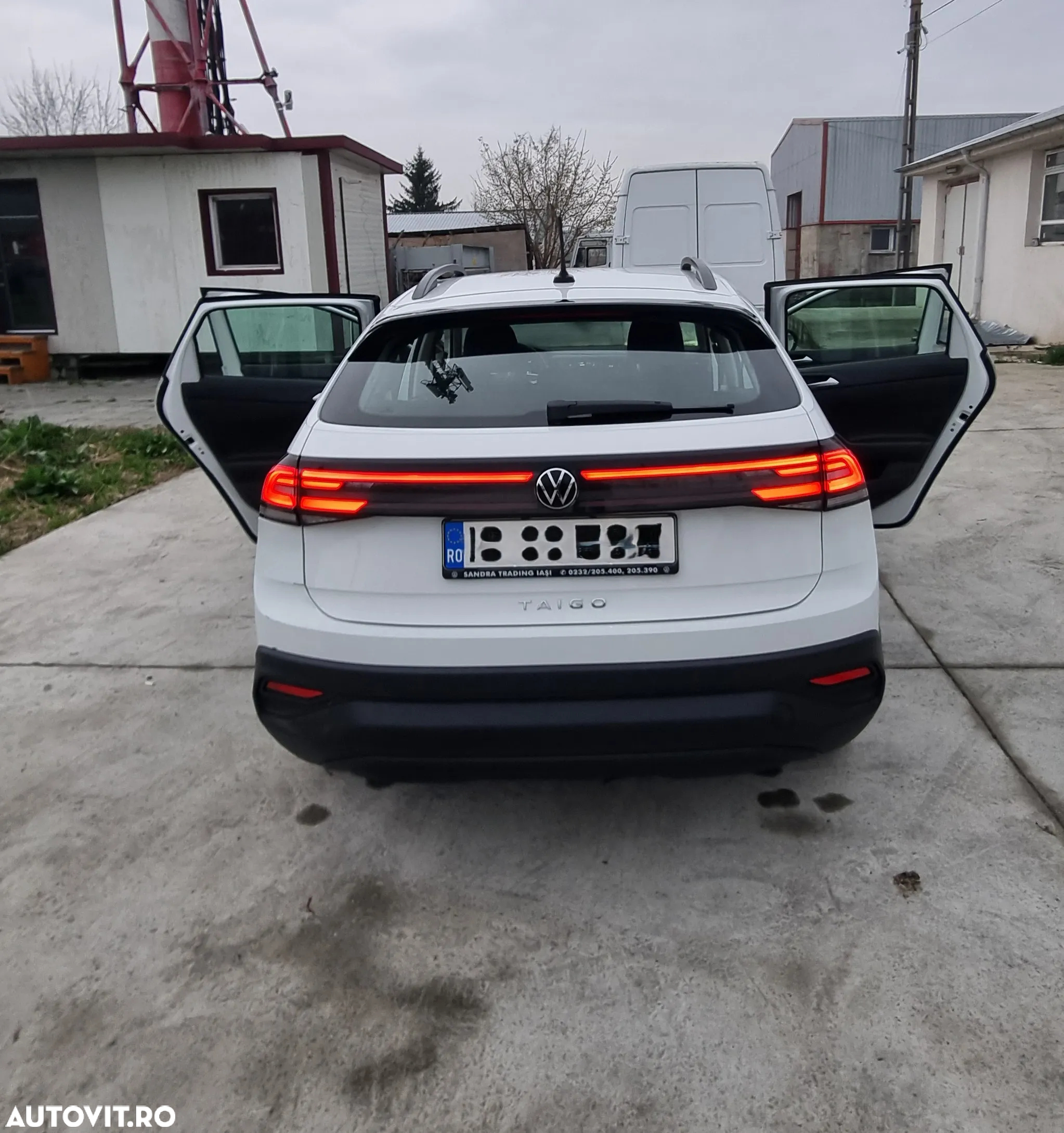 Volkswagen Taigo 1.0 TSI Life - 2