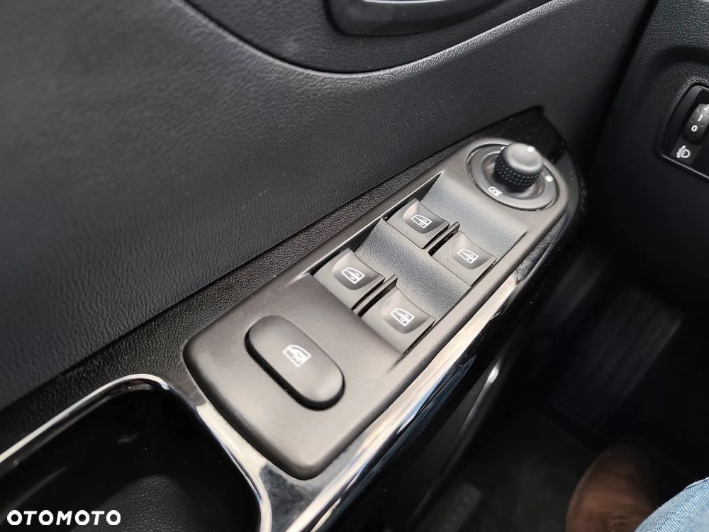 Renault Captur ENERGY TCe 120 EDC Intens - 23