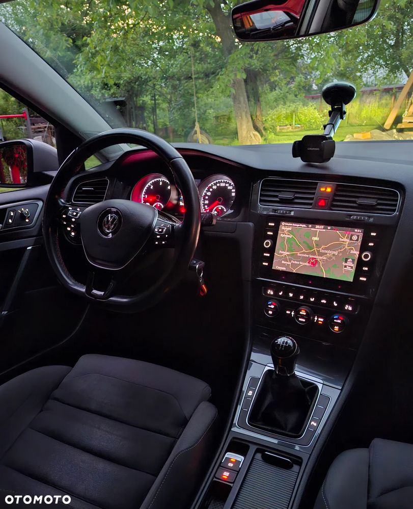 Volkswagen Golf 1.6 TDI BMT Comfortline - 26