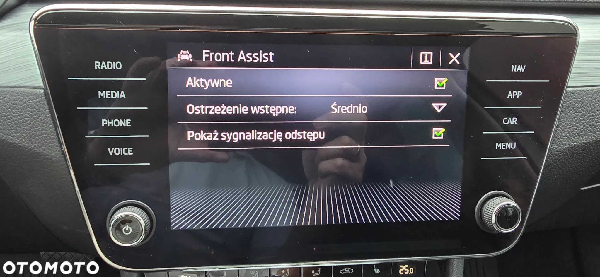 Skoda Superb 1.5 TSI Ambition DSG - 25