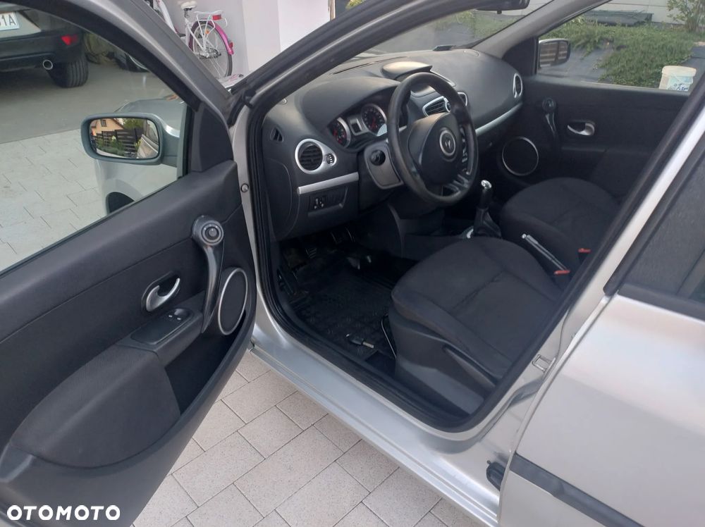 Renault Clio TCe 100 Dynamique - 5