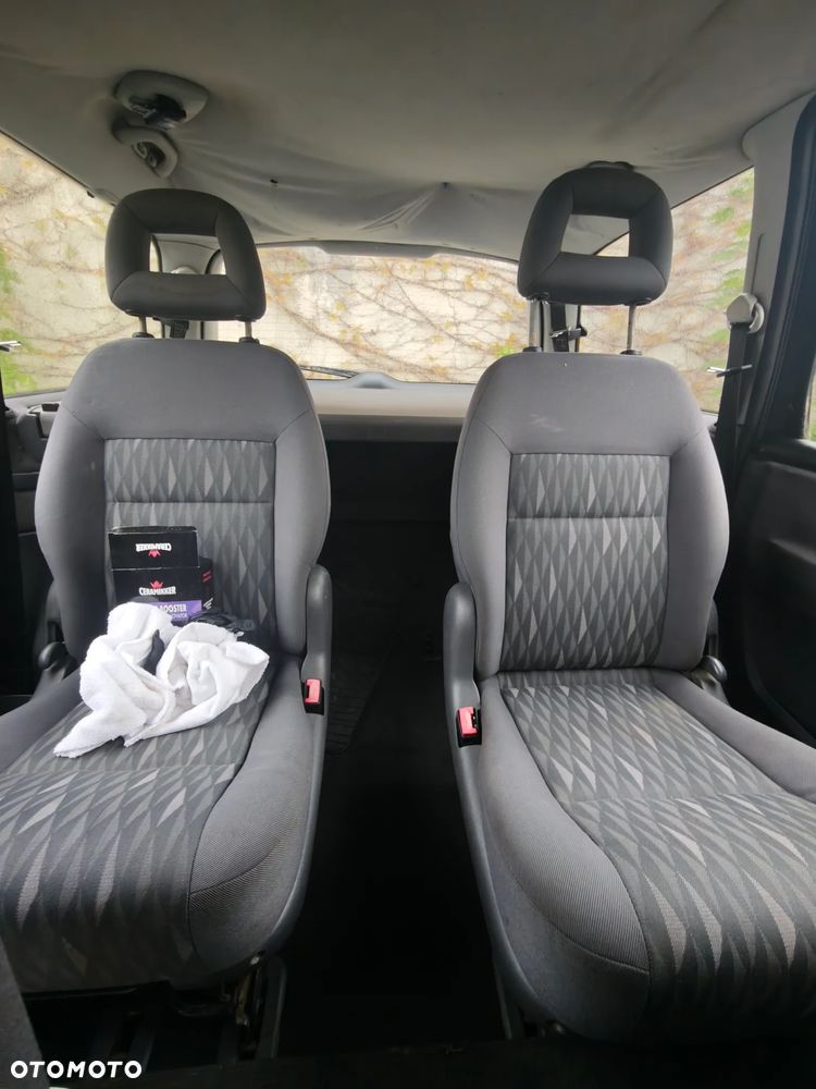 Ford Galaxy 1.9 TDI Trend - 8