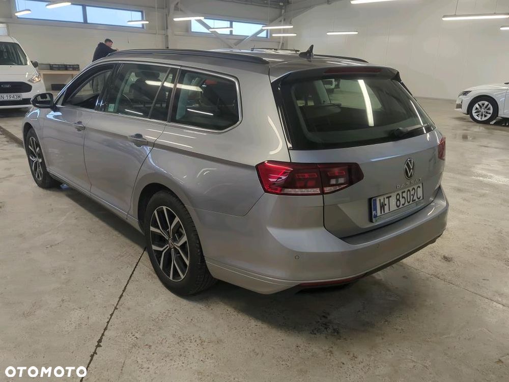Volkswagen Passat - 3
