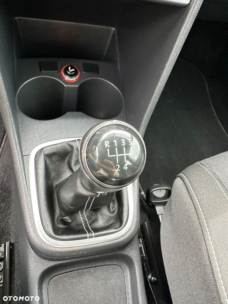 Volkswagen Polo - 24