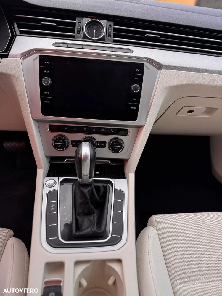 Volkswagen Passat Variant 2.0 TDI DSG (BlueMotion Technology) Highline - 13