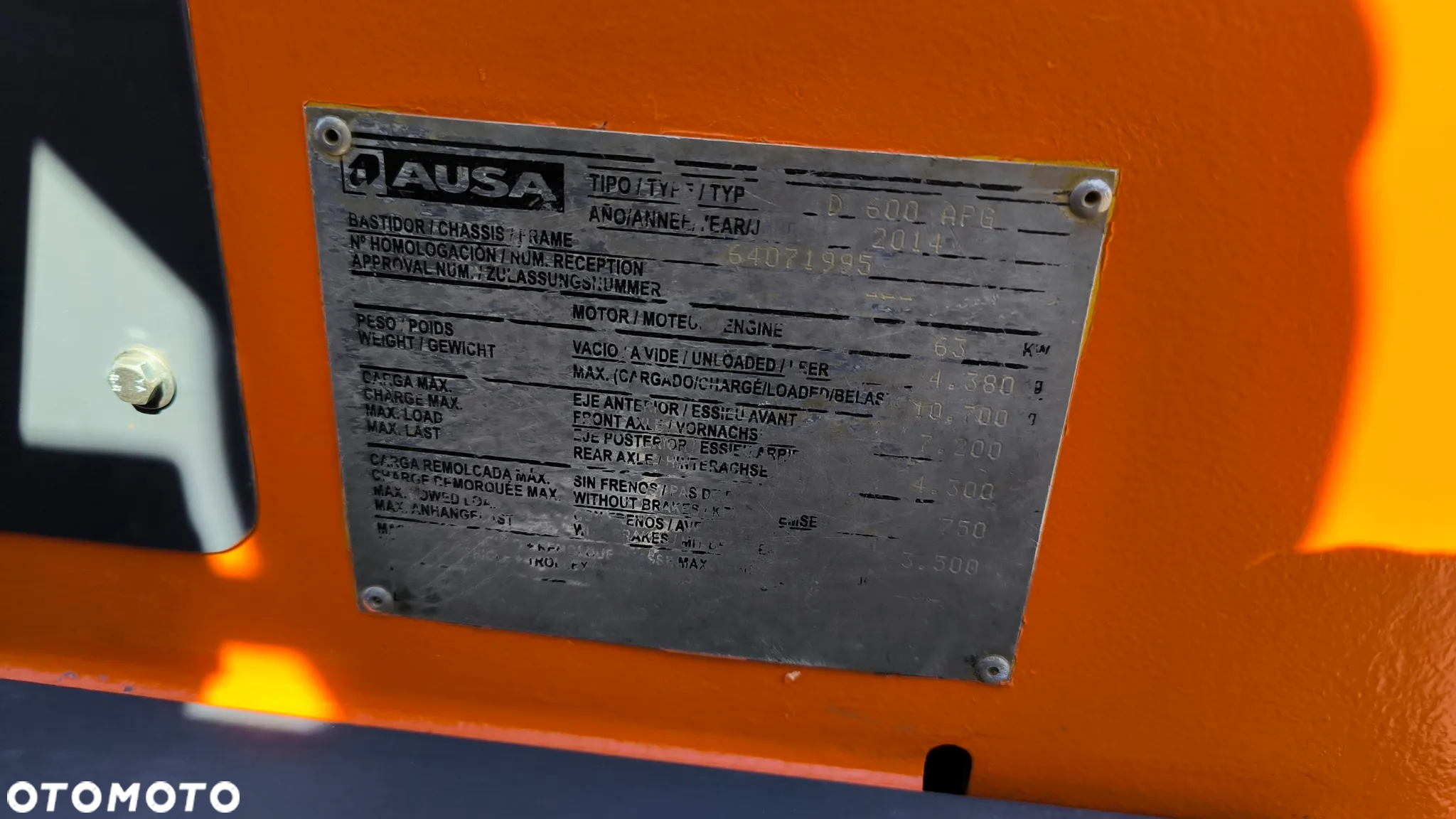 Ausa D 600 APG - 10