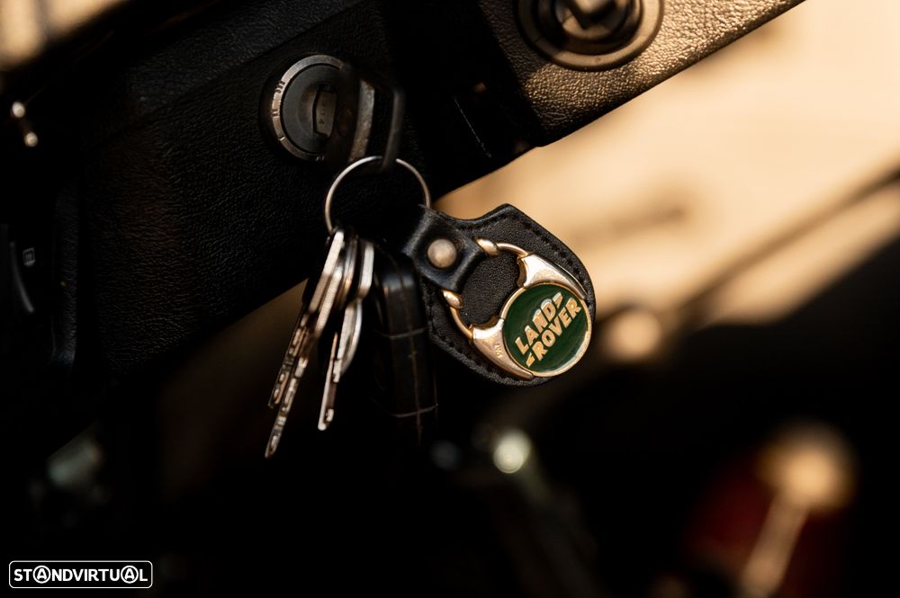 Land Rover Defender 110 2.5 TD5 Metal Top - 2