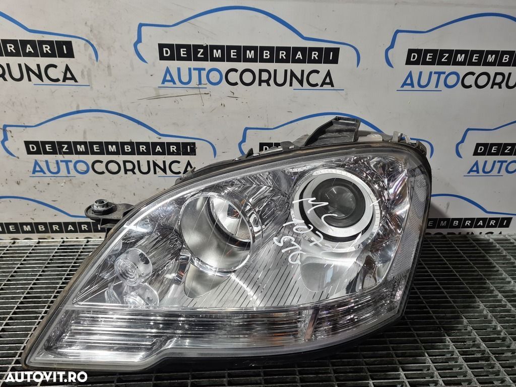Far Stanga Mercedes ML W164 Facelift 2008 - 2009 SUV 4 Usi (1072) Fara xenon - 1