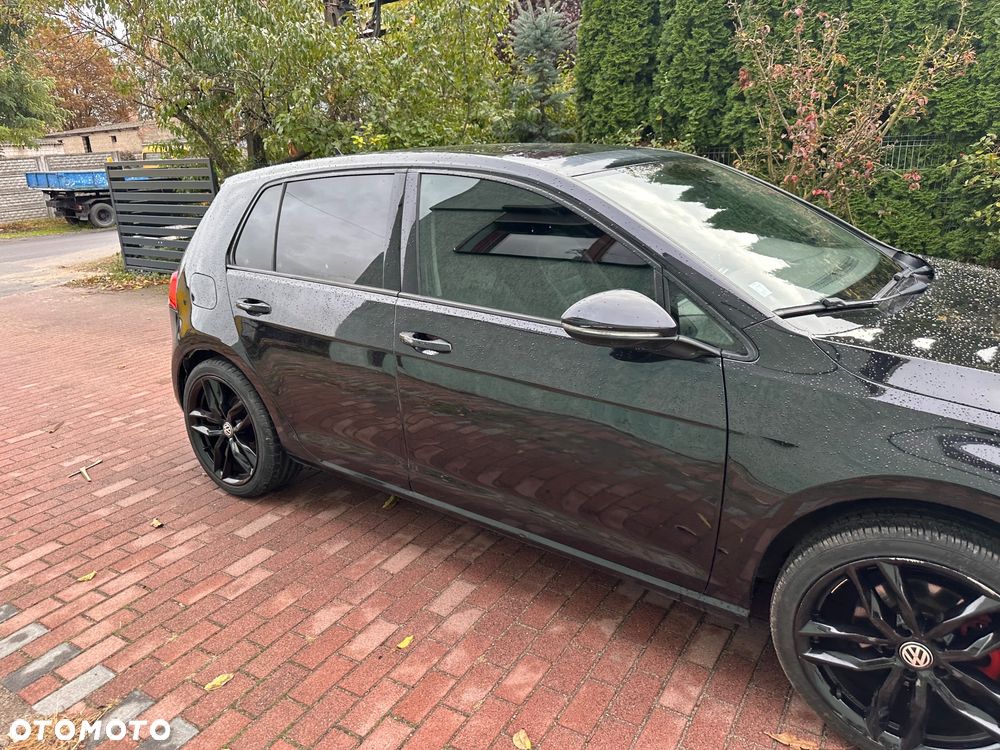 Volkswagen Golf - 6