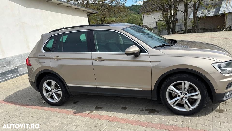 Volkswagen Tiguan 2.0 TDI 4Mot DSG Comfortline - 6