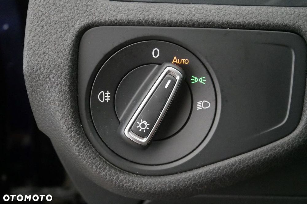 Volkswagen Golf Variant - 21
