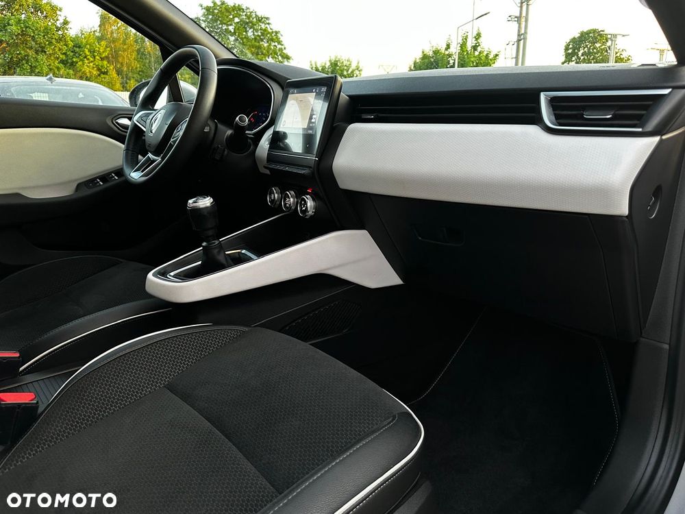 Renault Clio - 16