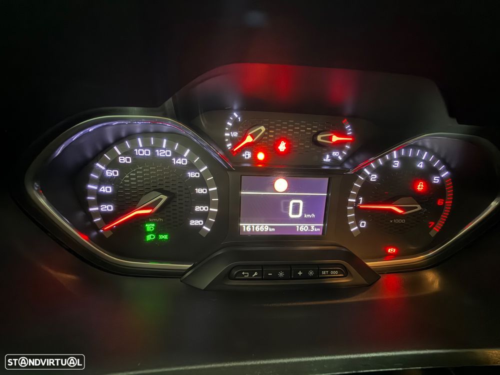 Peugeot Rifter 1.2 PureTech GT Line - 17