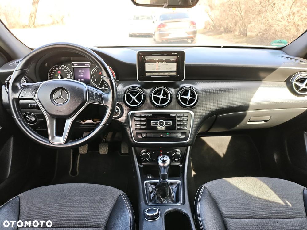 Mercedes-Benz Klasa A 180 (BlueEFFICIENCY) - 22