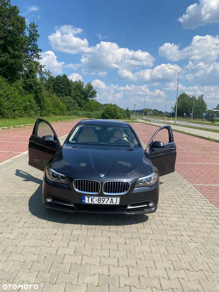 BMW Seria 5 520d xDrive - 11