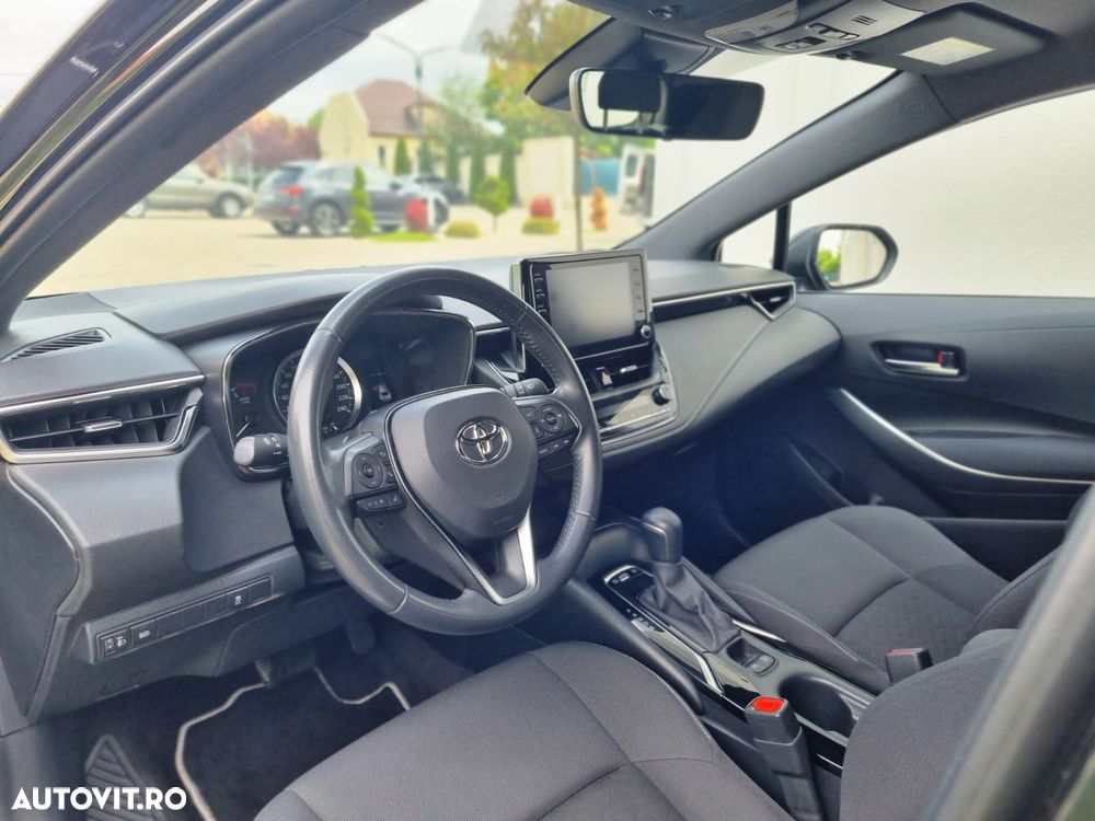 Toyota Corolla 1.8 Hybrid Comfort - 14