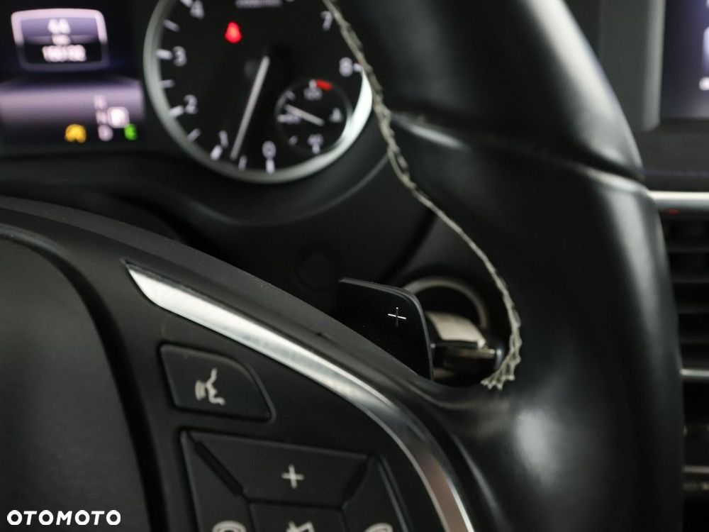 Infiniti Q30 2.0t DCT AWD Sport City Black - 32