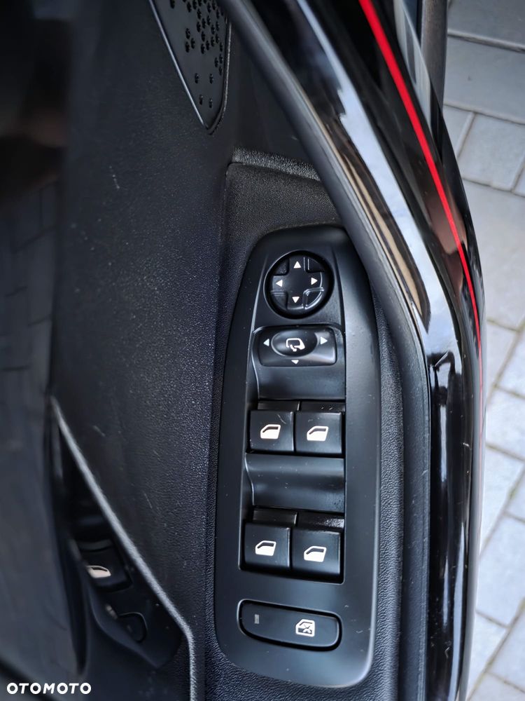 Peugeot 2008 PureTech 110 Stop&Start GT-Line Edition - 28