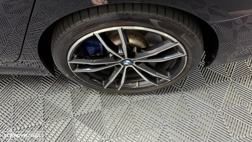 BMW 330 e Pack Desportivo M Pro Auto - 14