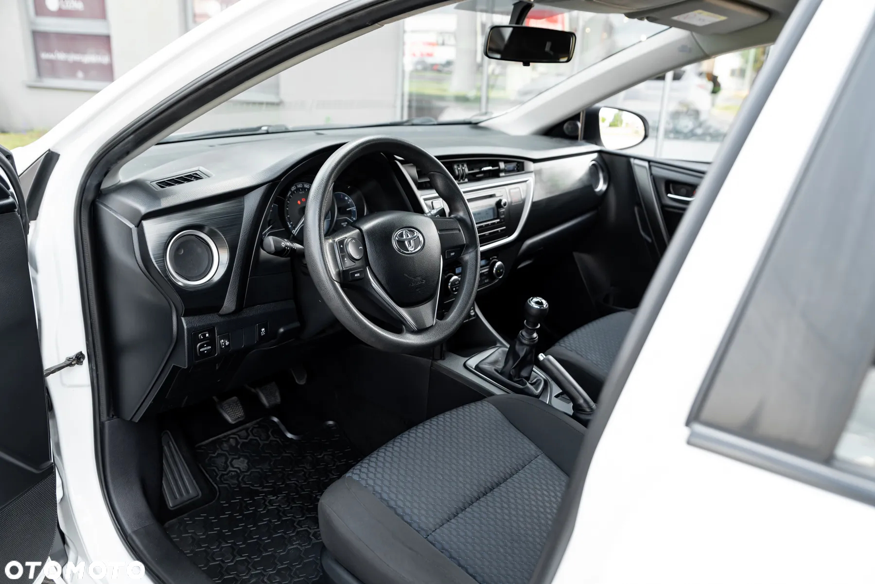 Toyota Auris 1.33 Dual-VVT-i Comfort - 18