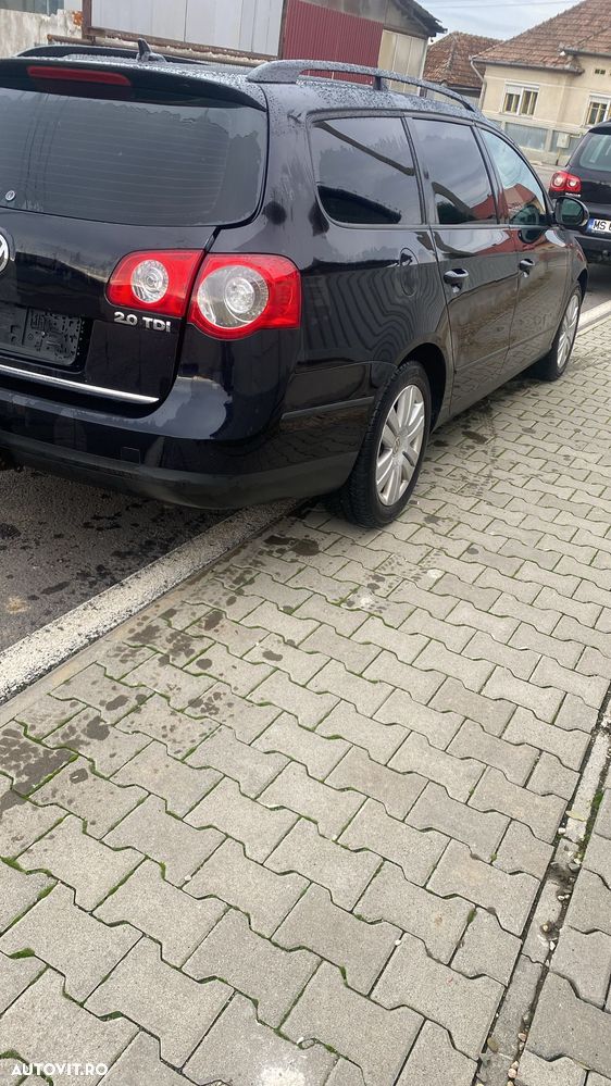 Volkswagen Passat Variant 2.0 TDI DPF DSG Highline - 4