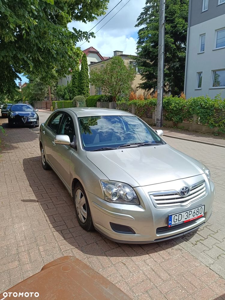 Toyota Avensis 1.8 VVT-i - 5
