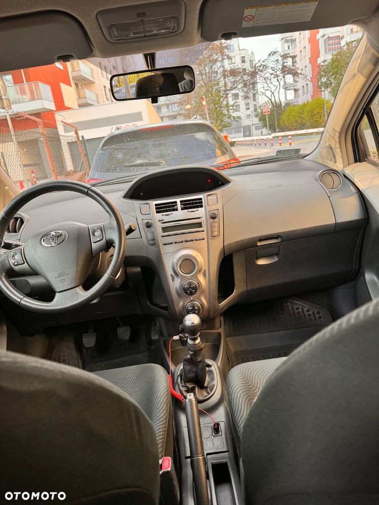 Toyota Yaris 1.4 D-4D Sol - 9