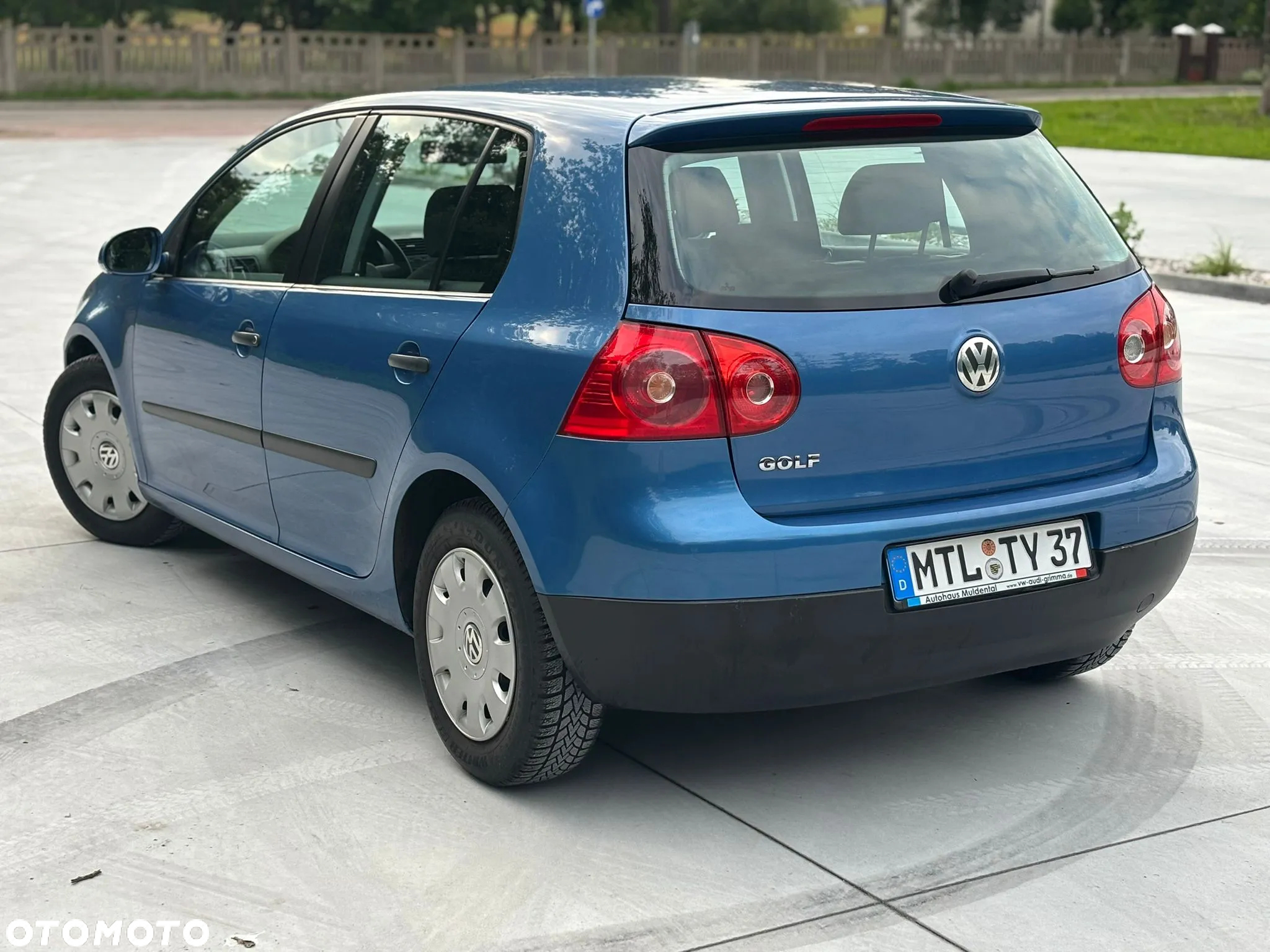 Volkswagen Golf - 5
