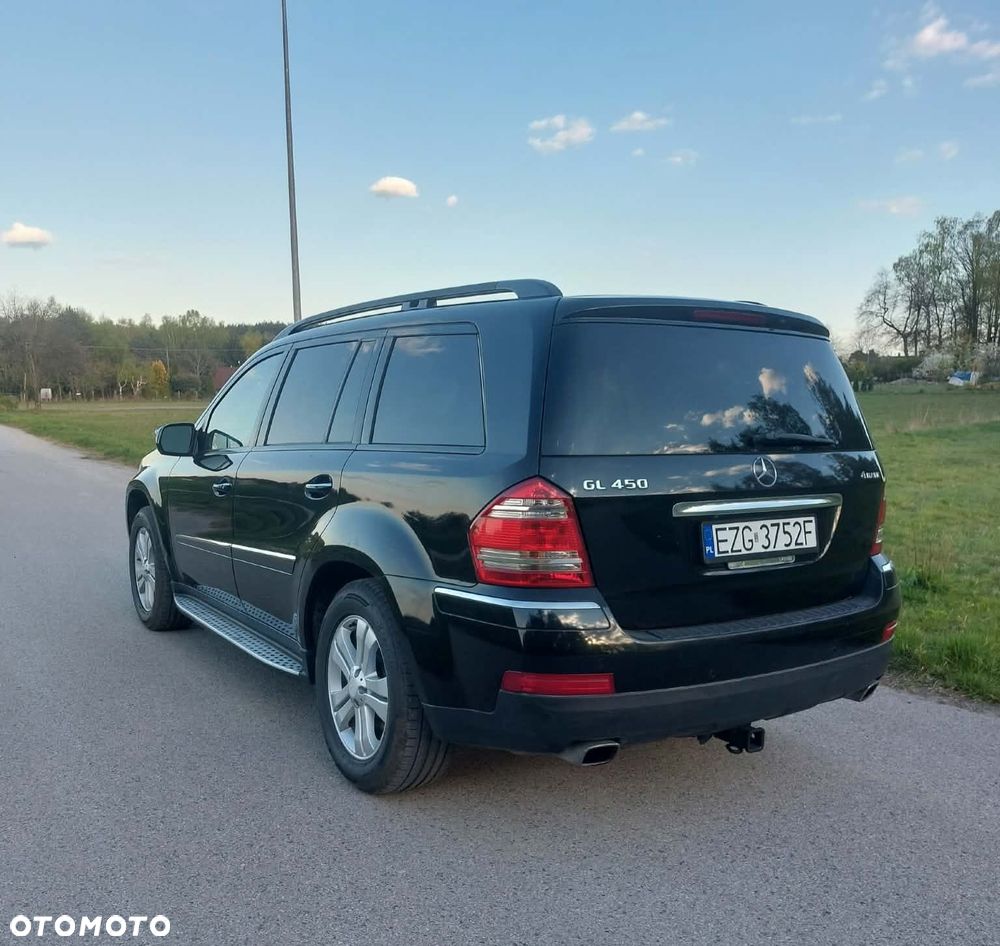 Mercedes-Benz GL - 7