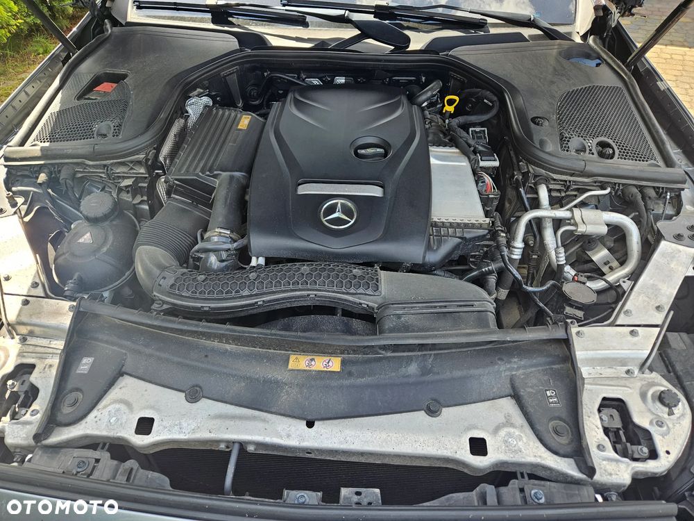 Mercedes-Benz Klasa E 200 9G-TRONIC - 17
