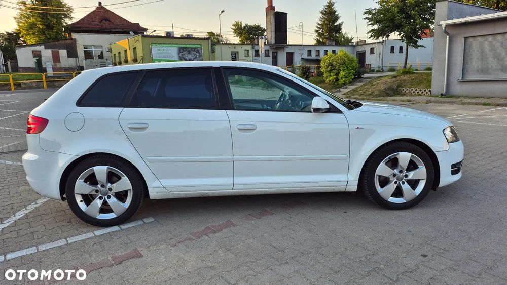 Audi A3 Sportback 2.0 TDI DPF Quattro Attraction - 11